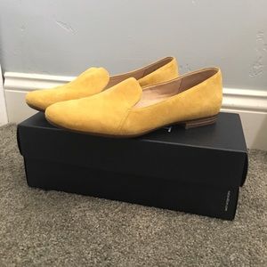 GUC WB Naturalizer Women’s Yellow Flats-Sz 7